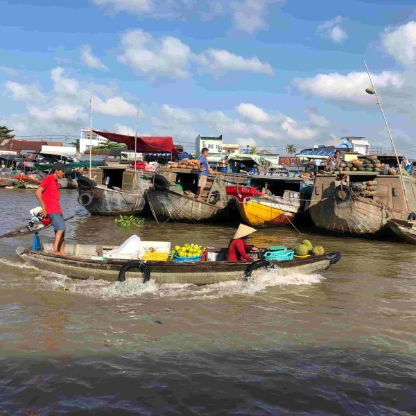 Cai Rang floating market